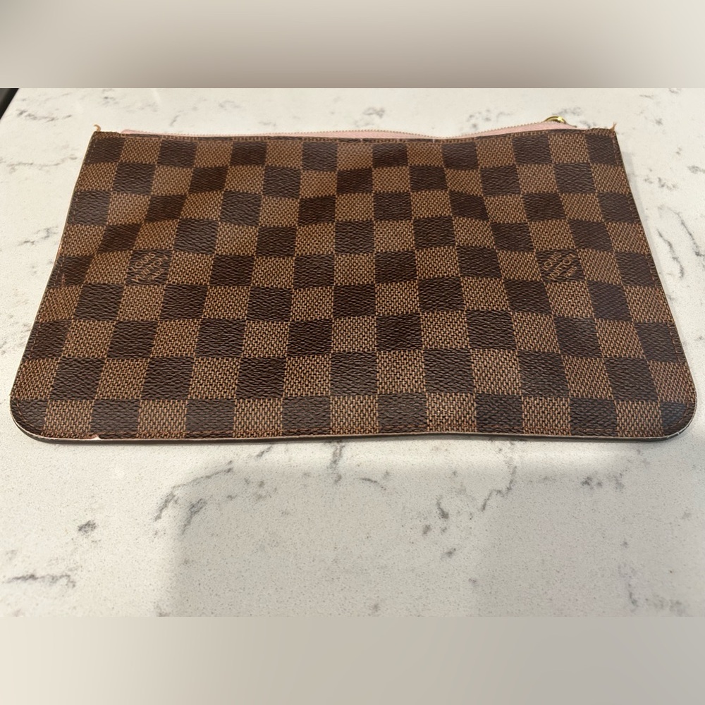Louis Vuitton Neverfull wristlet